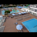 Wir hatten Glück, kein Zimmer zum Spaßbereich des Hotels zugewiesen bekommen zu haben